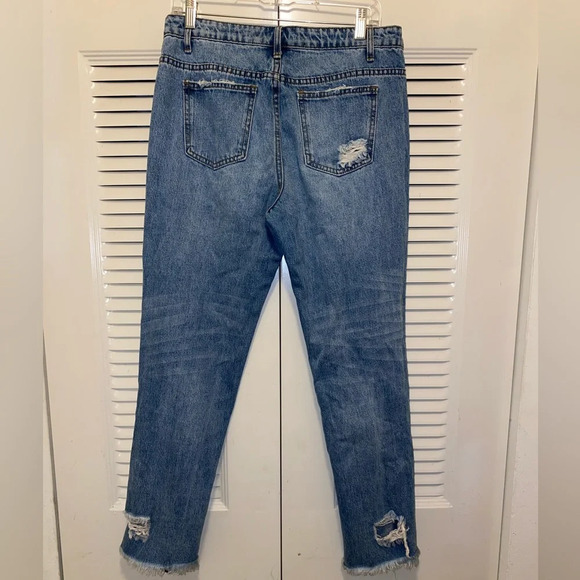 Tobi Montana Vintage Distressed Jeans - Picture 4 of 7